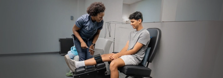 Still in Pain? 6 Signs You May Need a Chiropractor Now in Fayetteville, AR